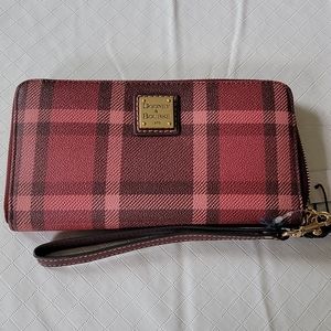 Dooney & Bourke Large Zip Around Wristlet